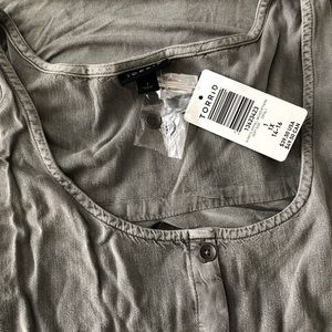 Stone-Washed Grey Torrid Tank with Button Details. Brand-New! Size 1X